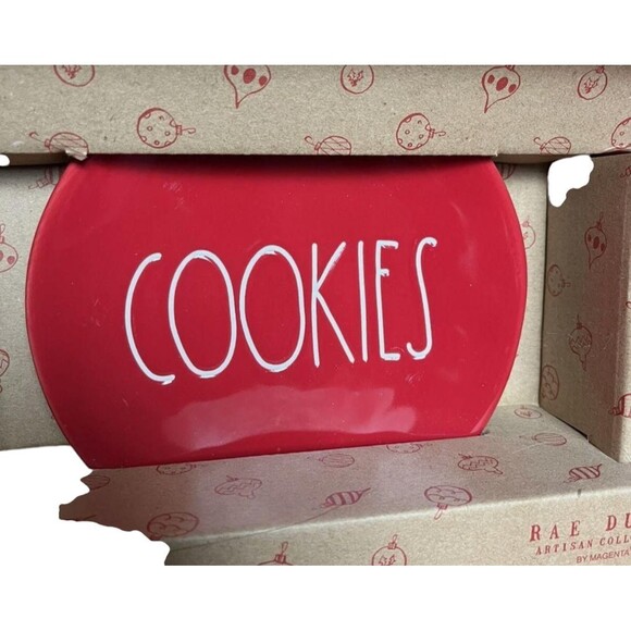 Rae Dunn MILK COOKIES  Christmas Gift Set Red Plate Mug - Picture 2 of 6